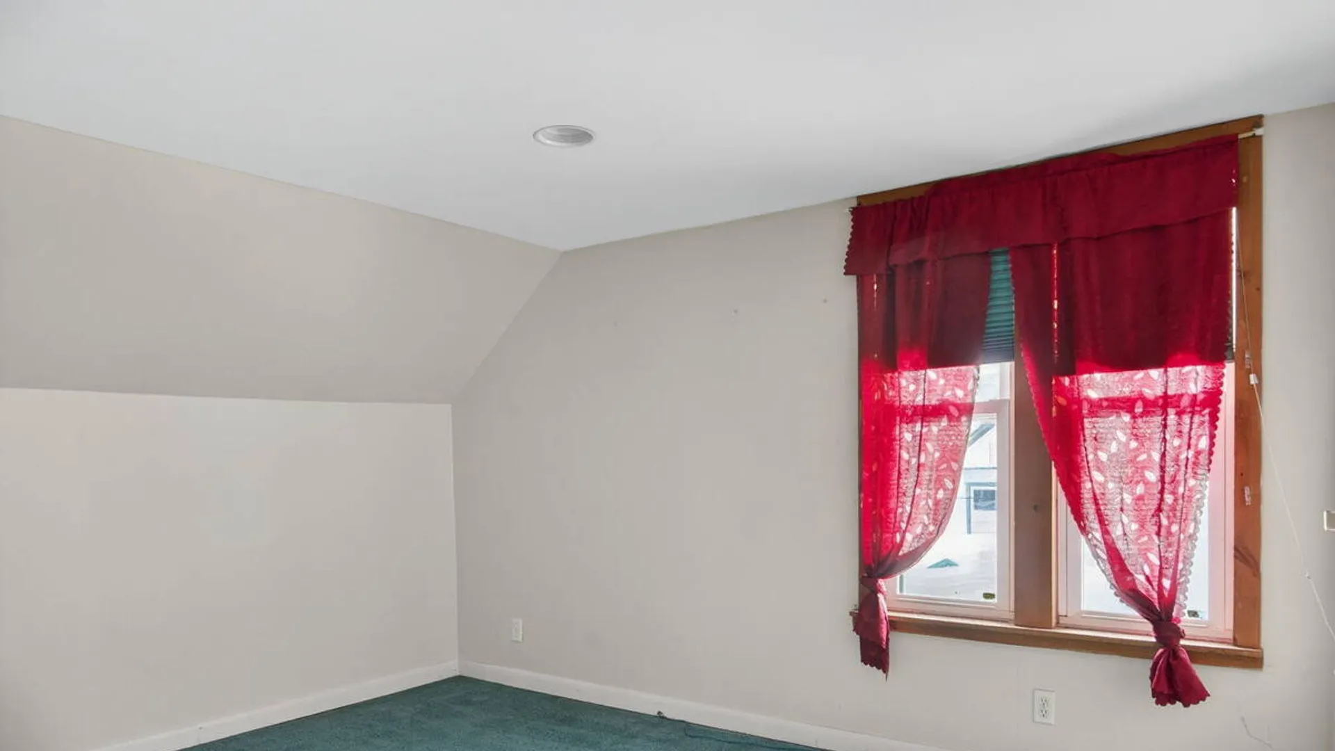 Property at 1644 1st Street, Rensselaer, NY 12144 15