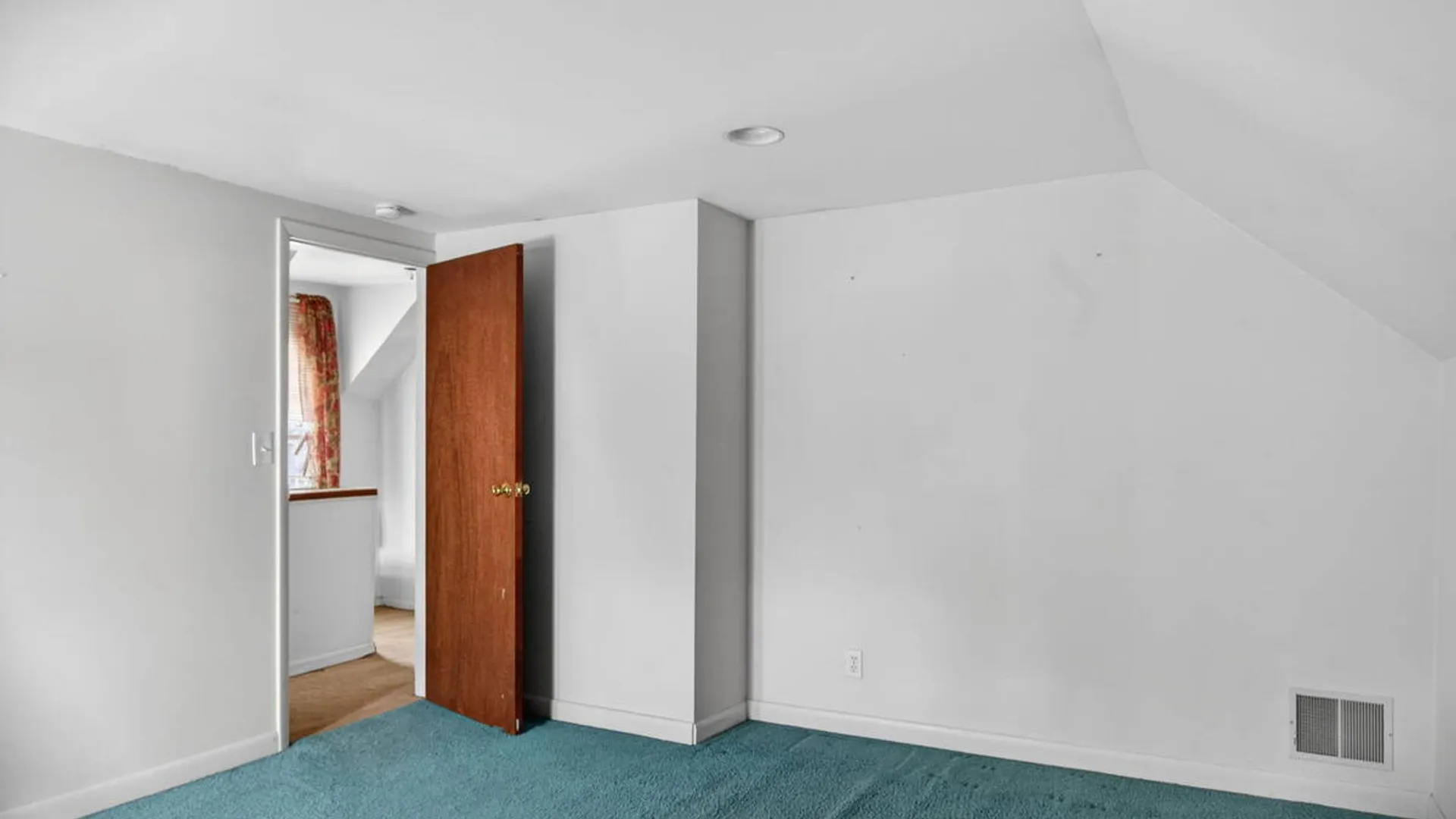 Property at 1644 1st Street, Rensselaer, NY 12144 16