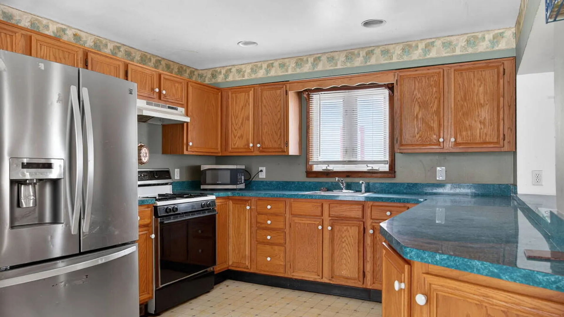 Property at 1644 1st Street, Rensselaer, NY 12144 3