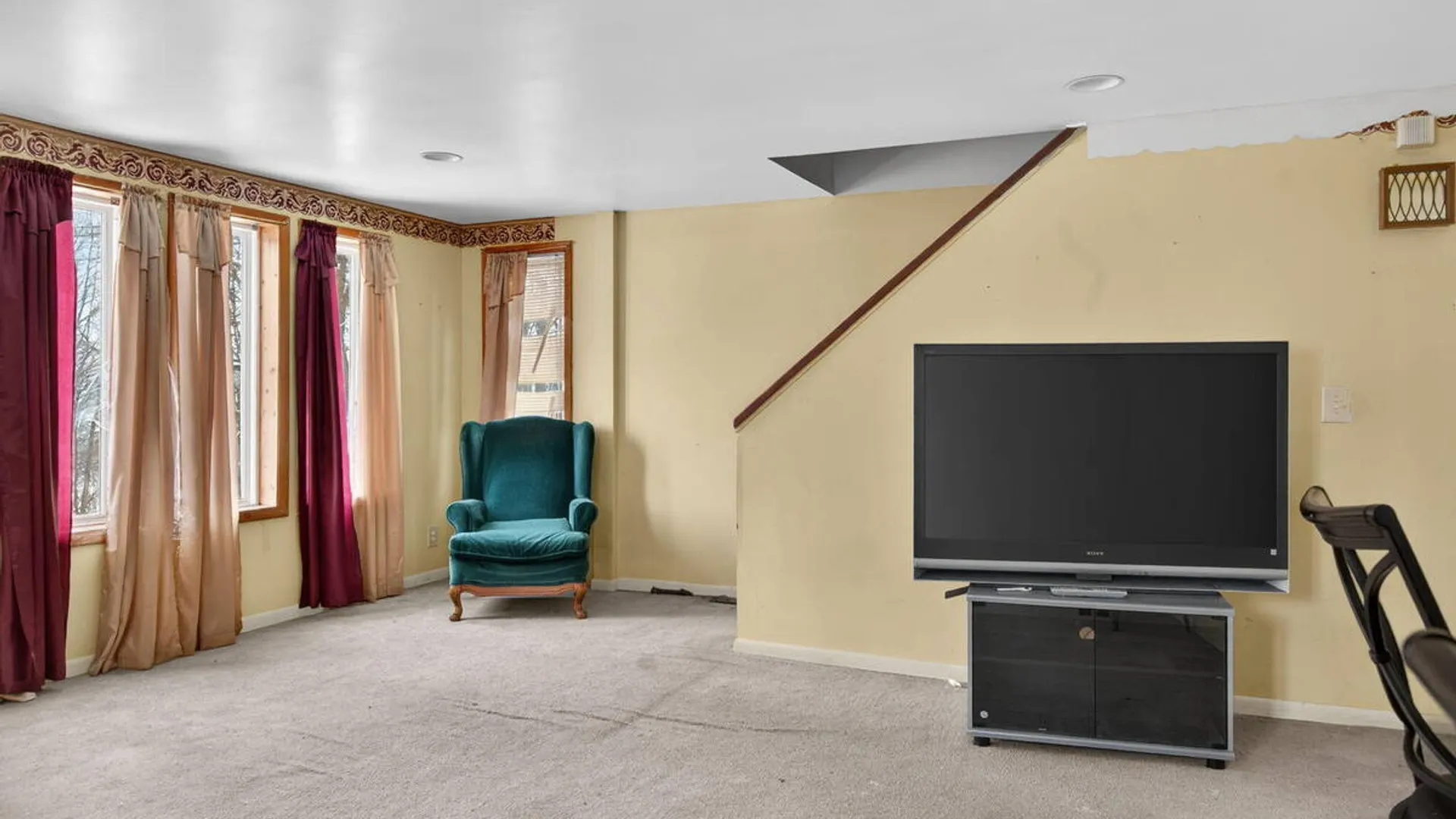 Property at 1644 1st Street, Rensselaer, NY 12144 8