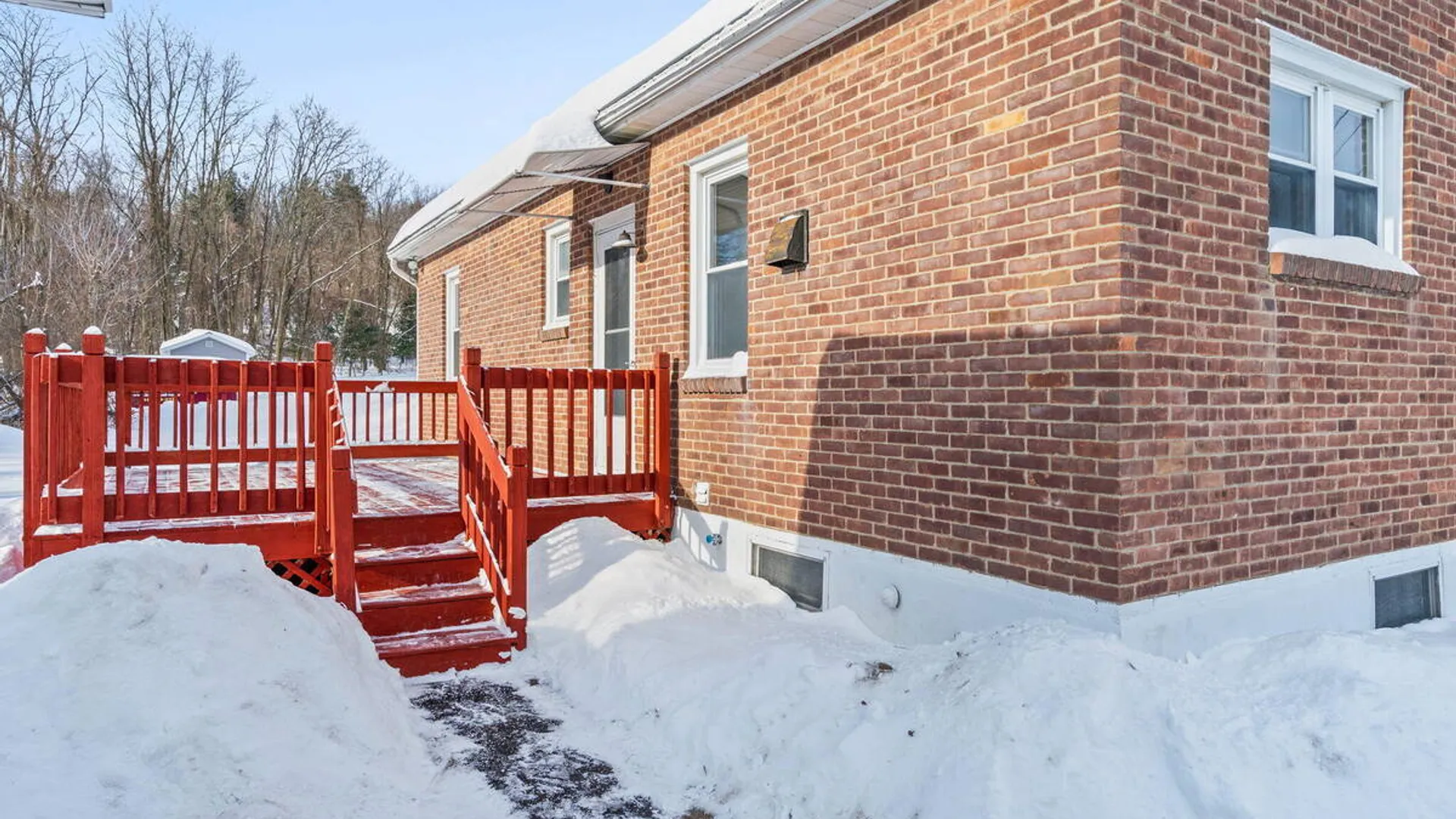 Property at 7 Onderdonk Avenue, East Greenbush, NY 12144 27