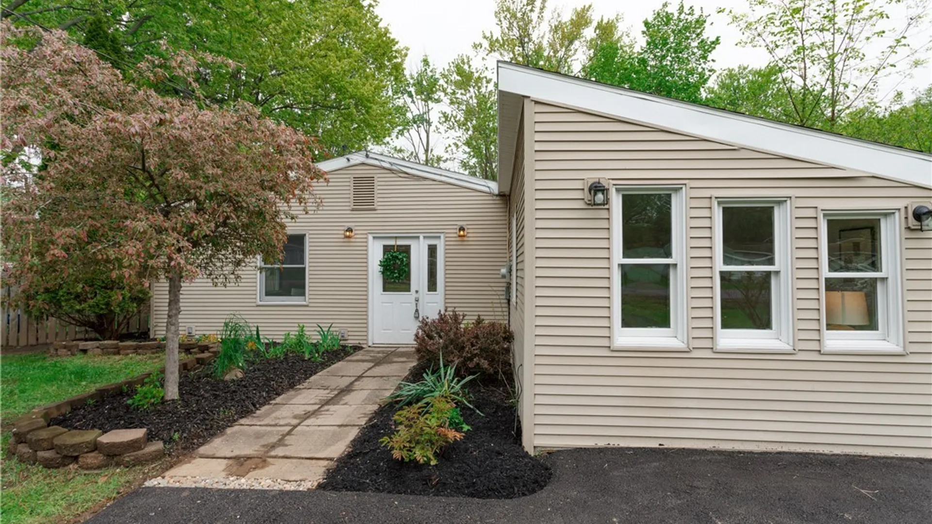 Property at 3101 Hope Place, Lysander, NY 13027 2
