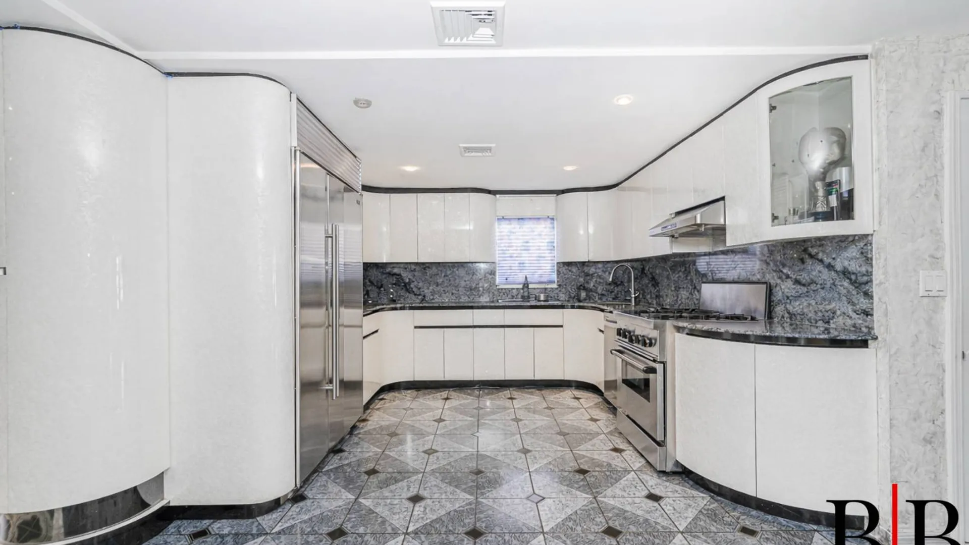Property at 215 Arkansas Drive, Brooklyn, NY 11234 12