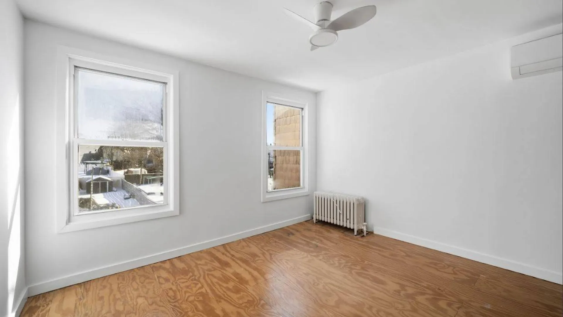 Property at 108 Jackie Robinson Pkwy, New York, NY, NY 11207 16