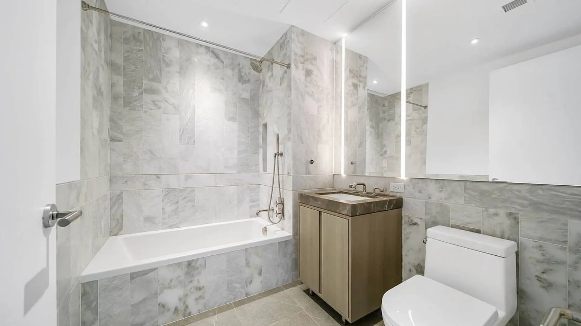 Property at 10 Nevins St, Brooklyn, NY 11217 5
