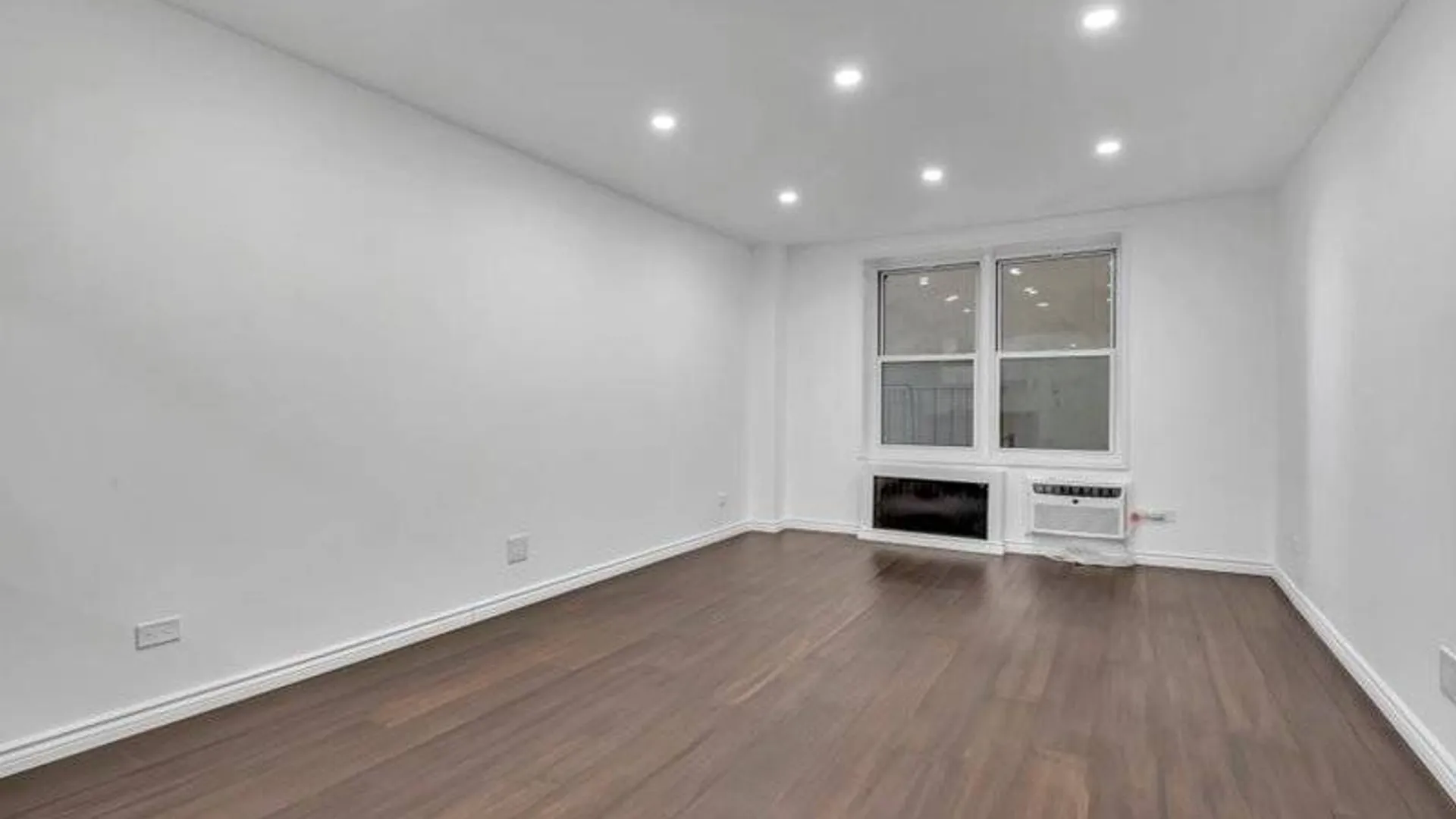 Property at 2815 Ocean Parkway, Brooklyn, NY 11235 3