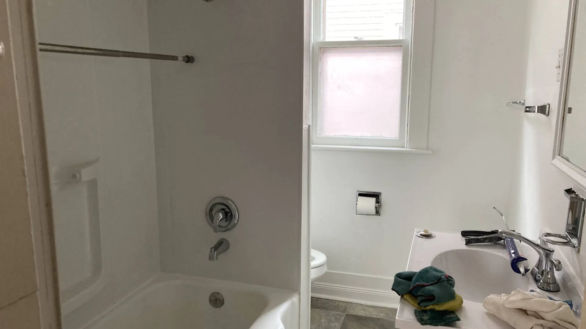 Property at 418 Division St, Schenectady, NY 12304 11
