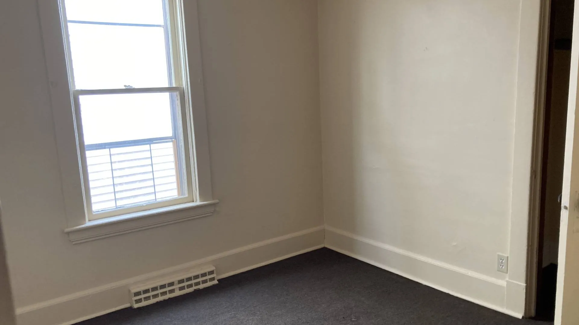 Property at 418 Division St, Schenectady, NY 12304 8