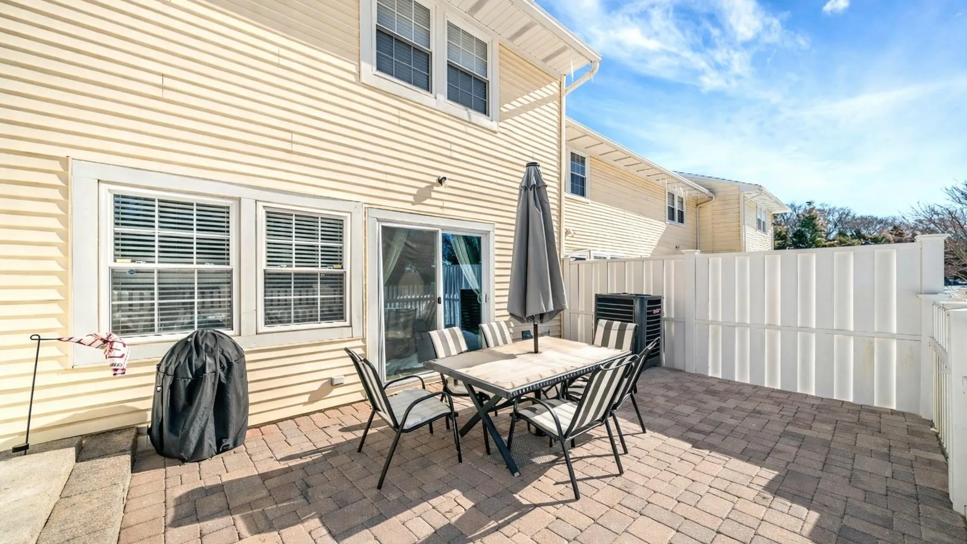 Property at 23 Gazebo Lane, Holtsville, NY 11742 24