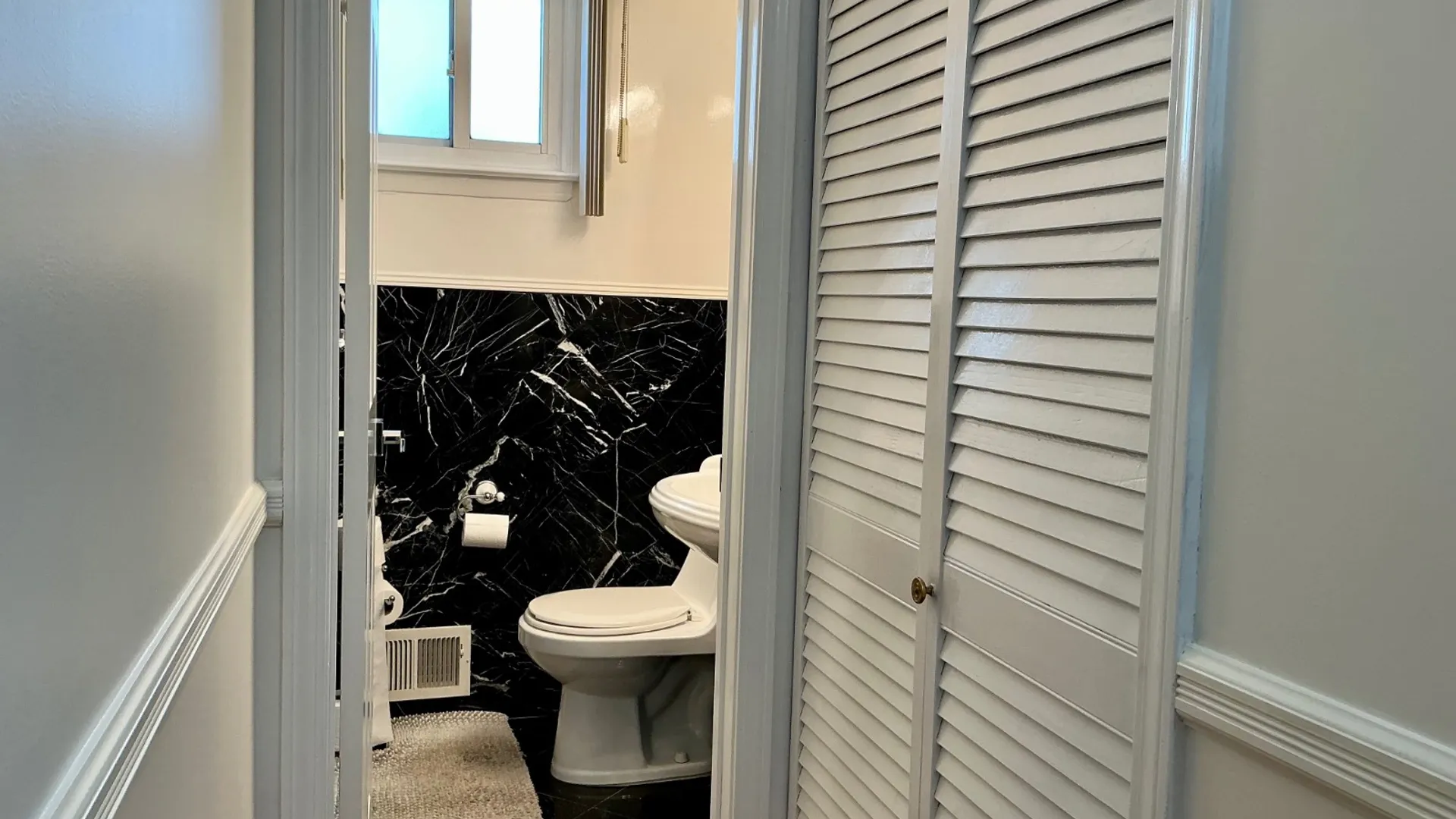 Property at 306 Jefferson Ave, Staten Island, NY 10306 12