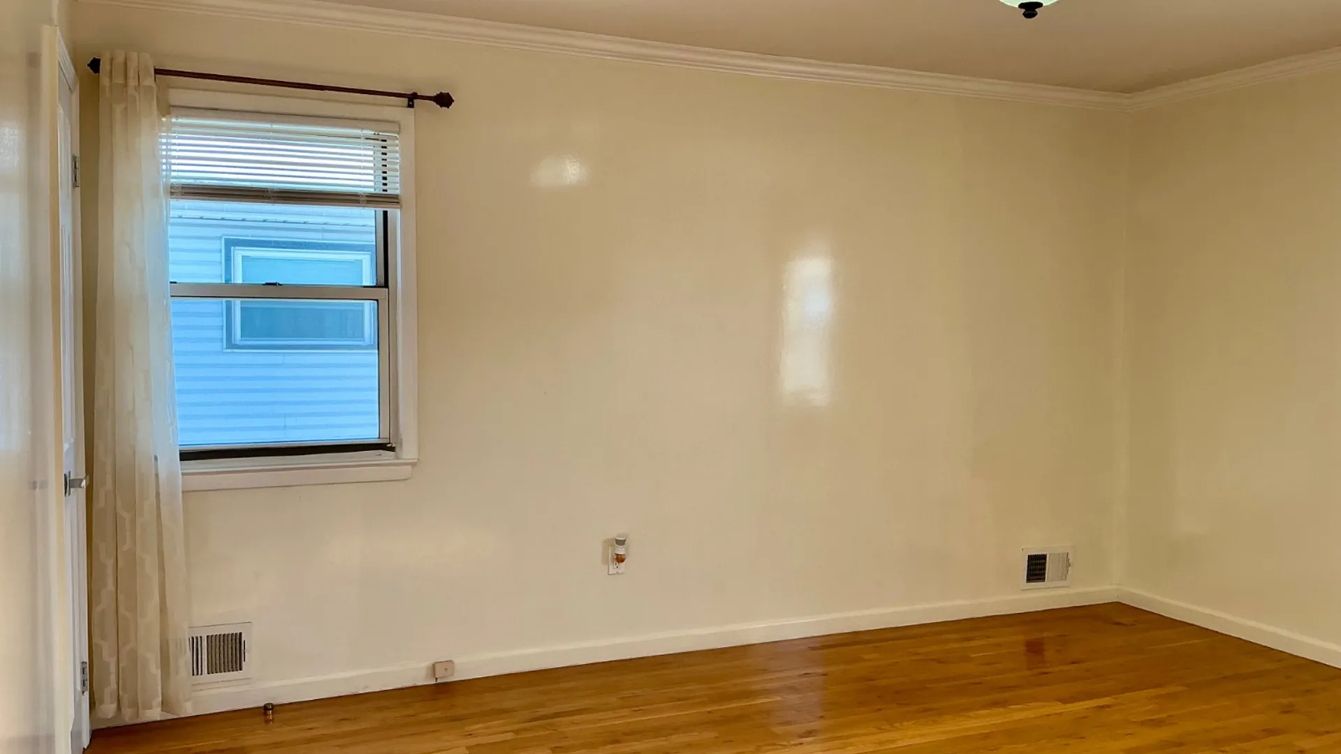 Property at 306 Jefferson Ave, Staten Island, NY 10306 13