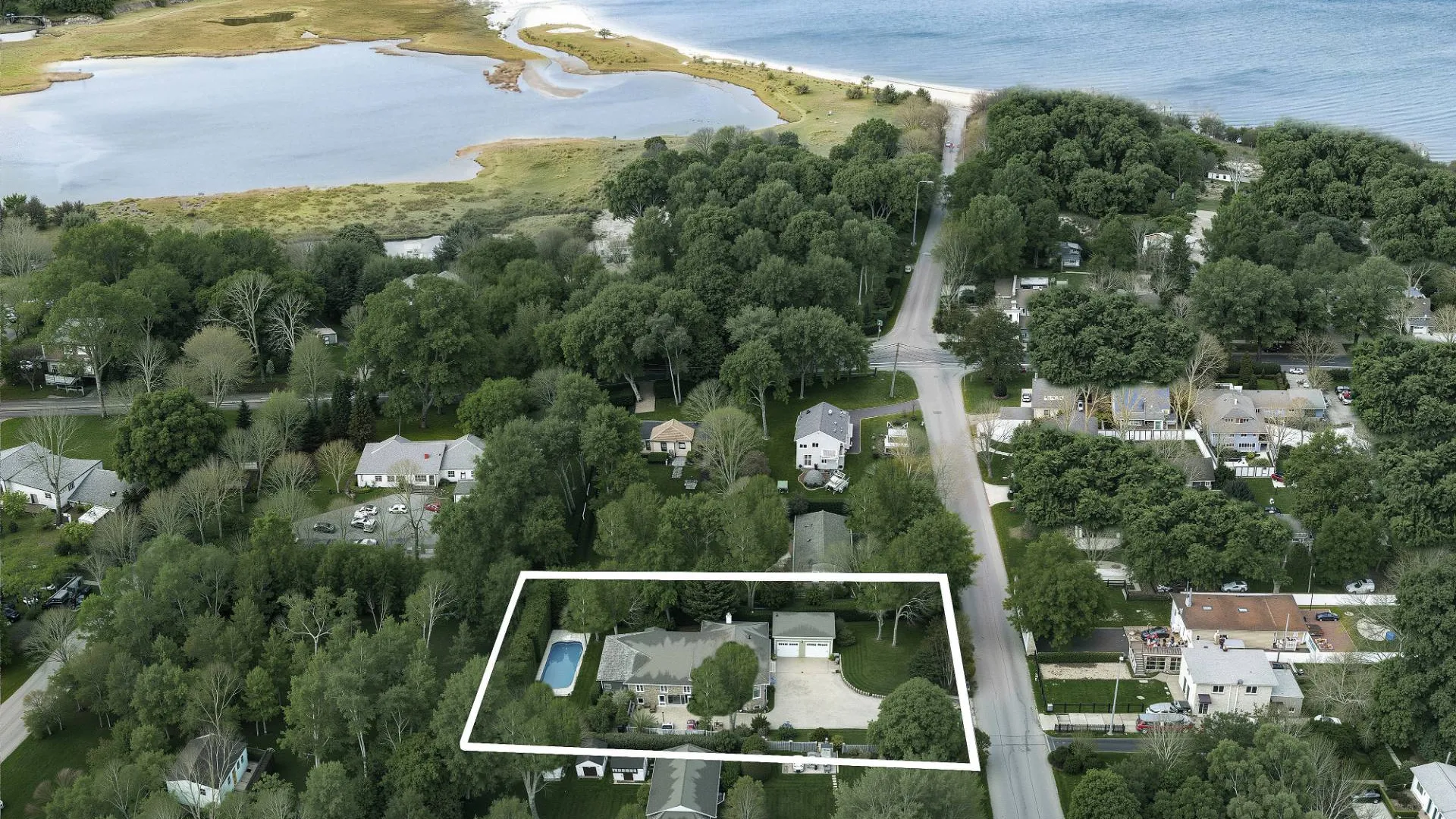 Property at 87 Washington Heights Avenue, Hampton Bays, NY 11946 3