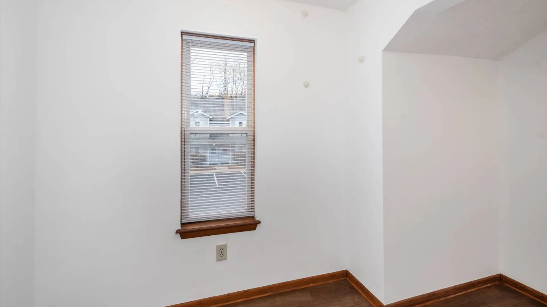 Property at 1911 Cambridge Manor Drive, Schenectady, NY 12302 7