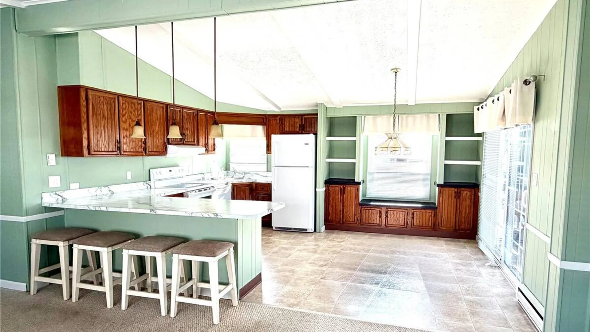 Property at 16 Village Circle E, Manorville, NY 11949 4