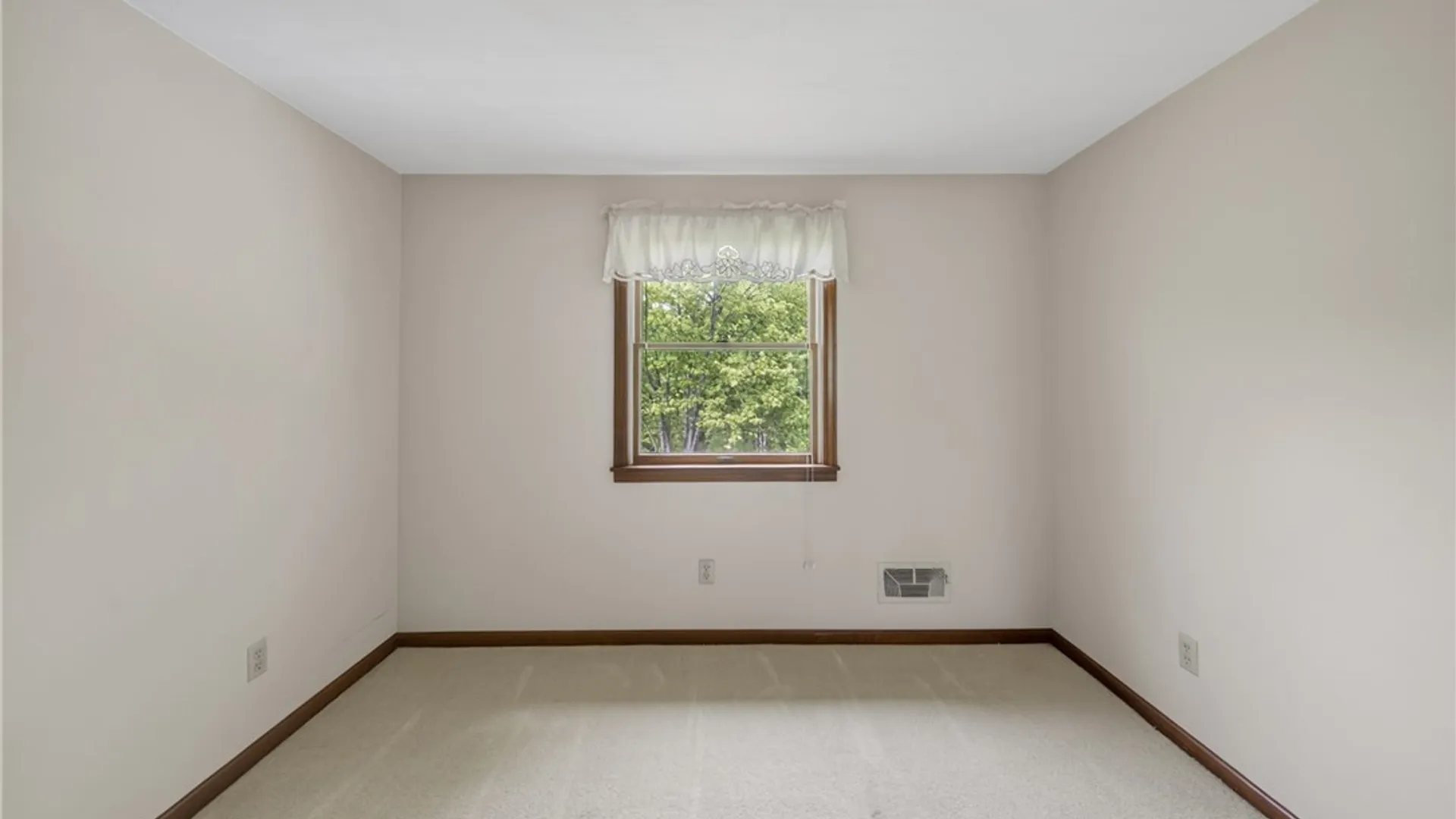 Property at 400 East Avenue, Manlius, NY 13116 24