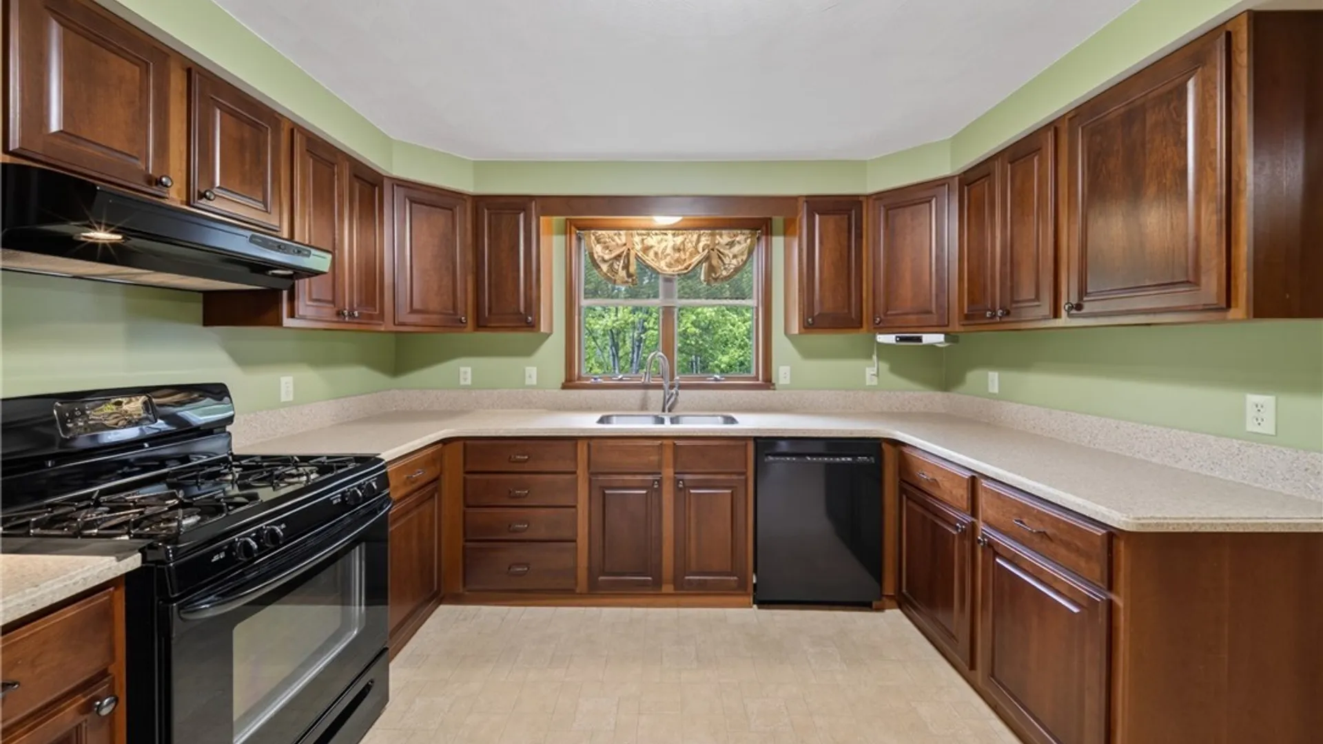 Property at 400 East Avenue, Manlius, NY 13116 8