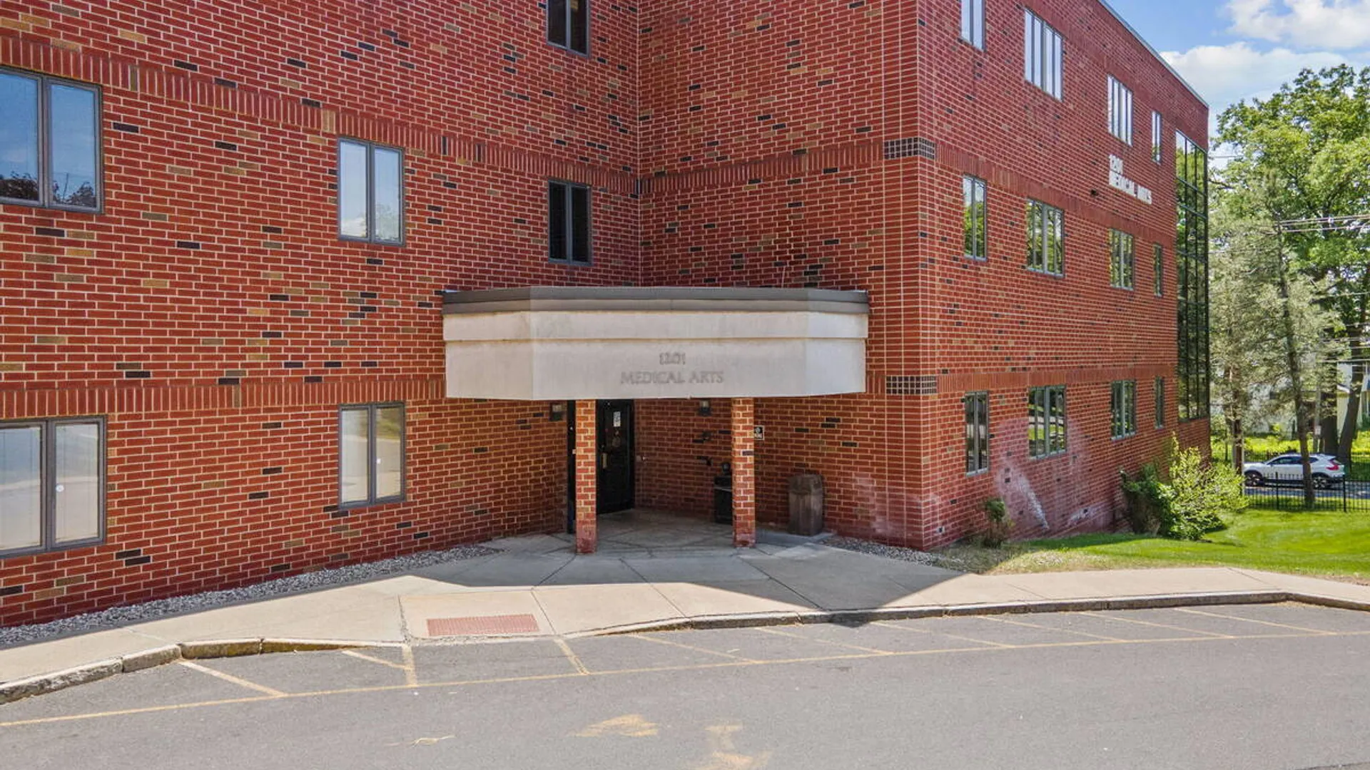 Property at 1201 Nott Street, Schenectady, NY 12308 4