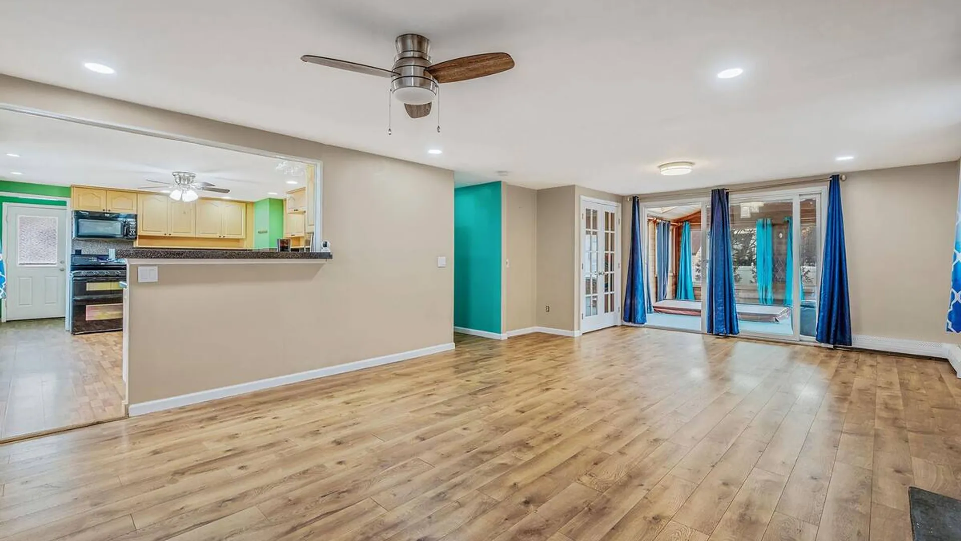 Property at 6 Rugby Drive, Shirley, NY 11967 17