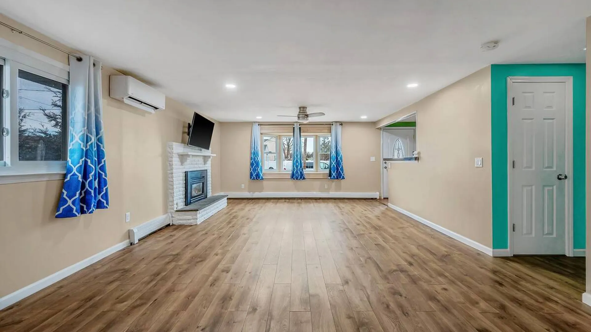 Property at 6 Rugby Drive, Shirley, NY 11967 21