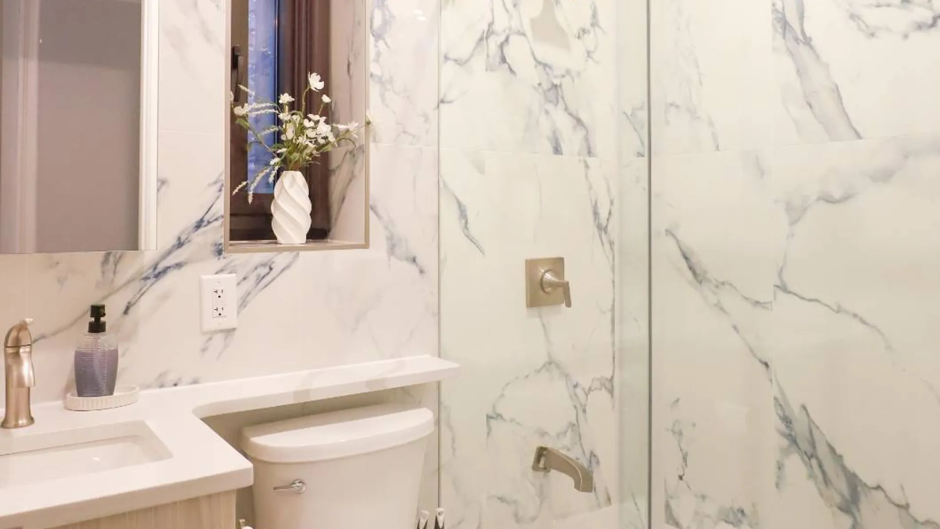 Property at 30 Market Street, New York, NY 10002 11