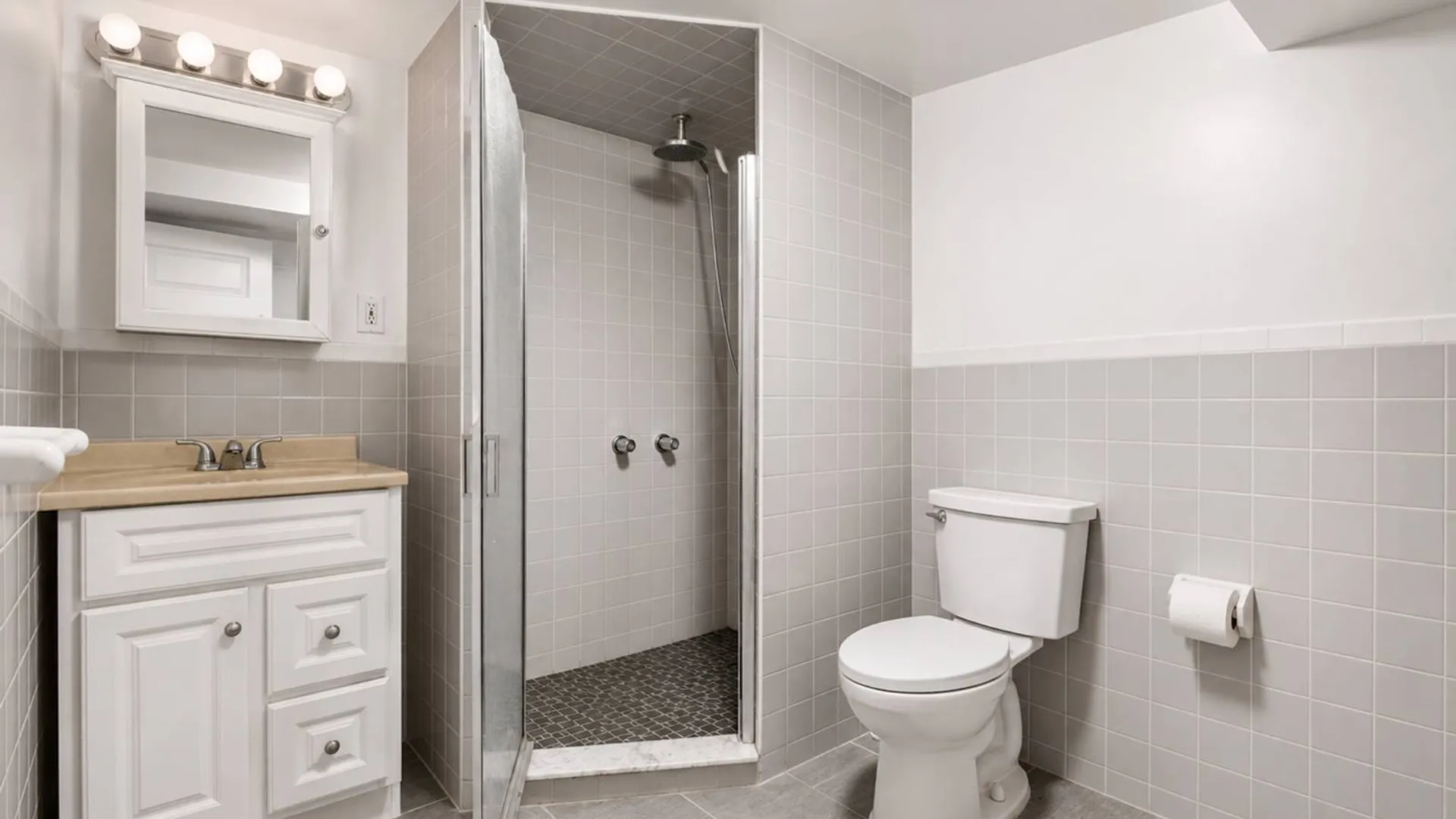 Property at 6801 Ridge Blvd, Brooklyn, NY 11220 19