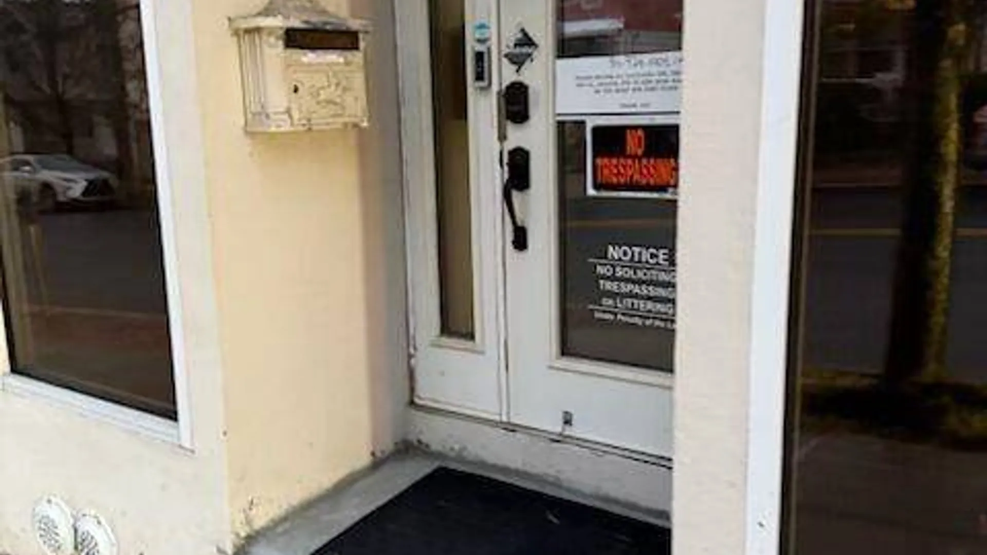 Property at 111 Lockwood Ave, Yonkers, NY 10701 3