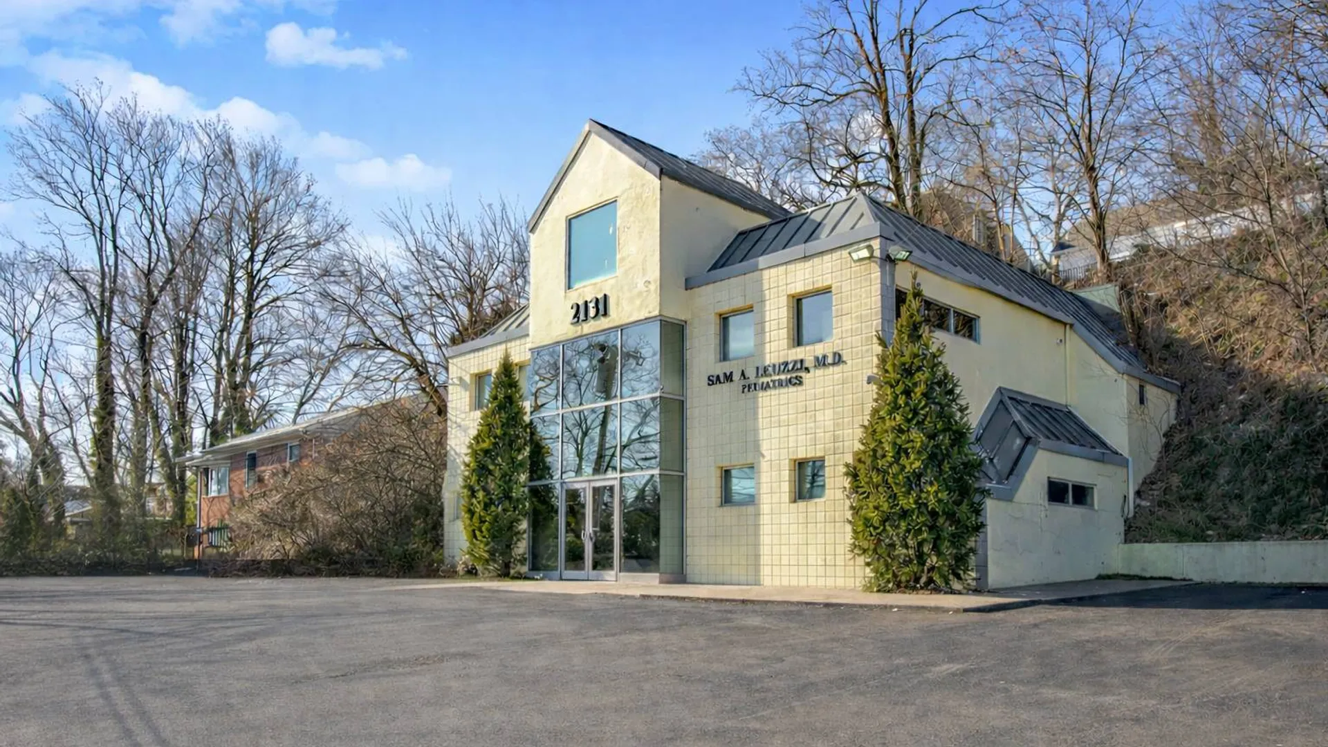 Property at 2131 Richmond Road, Staten Island, NY 10306 3