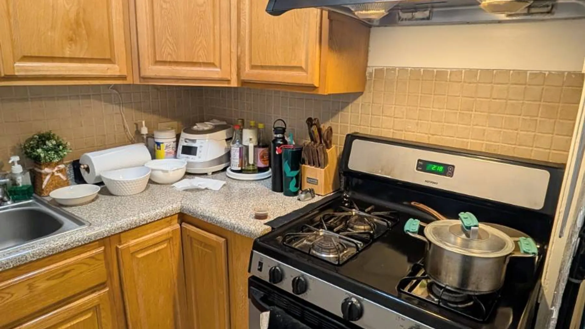 Property at 92-29 Lamont Ave, Elmhurst, NY 11373 8