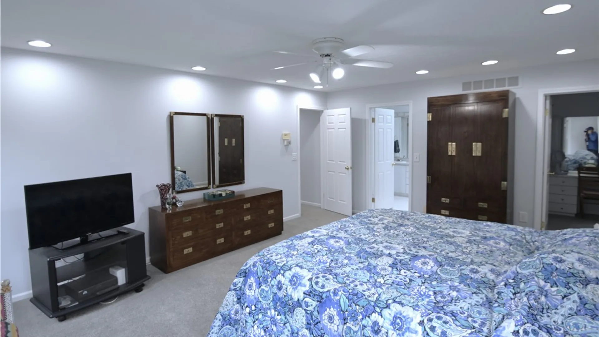 Property at 38 Farm Field Lane, Pittsford, NY 14534 24
