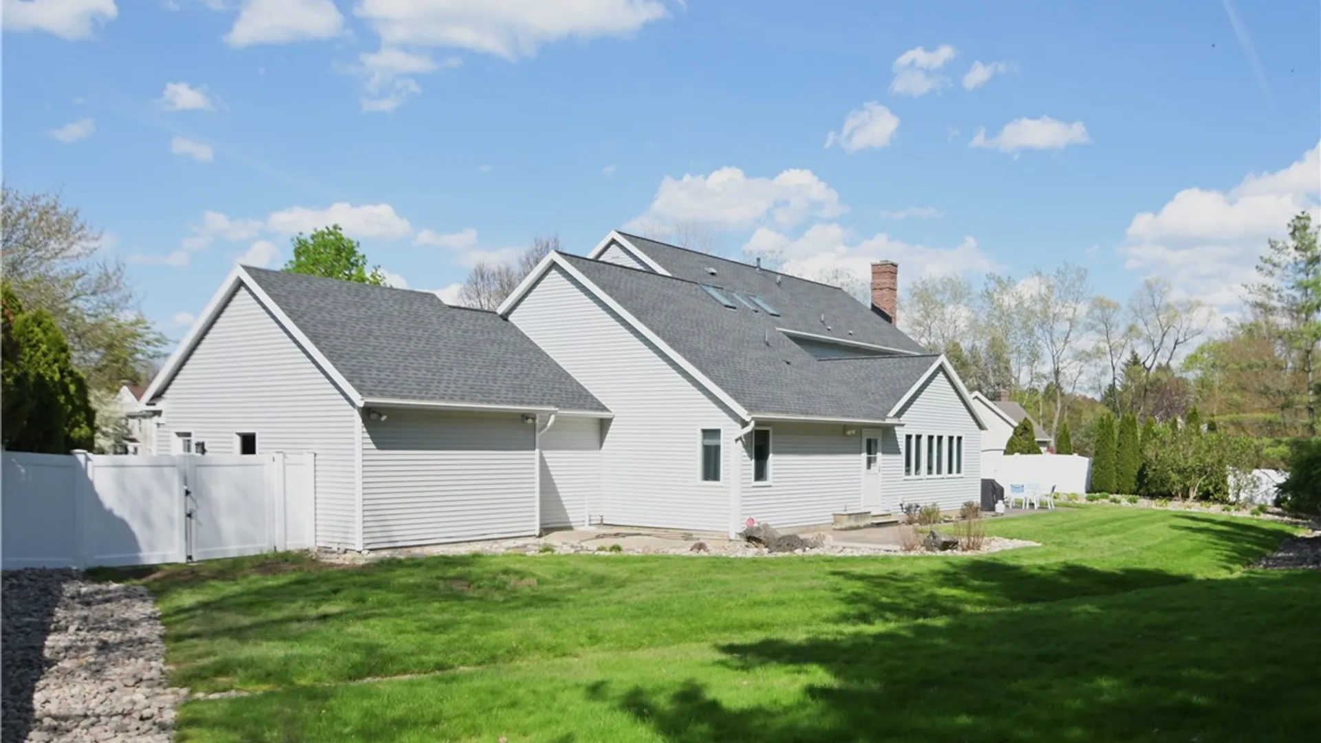 Property at 38 Farm Field Lane, Pittsford, NY 14534 37