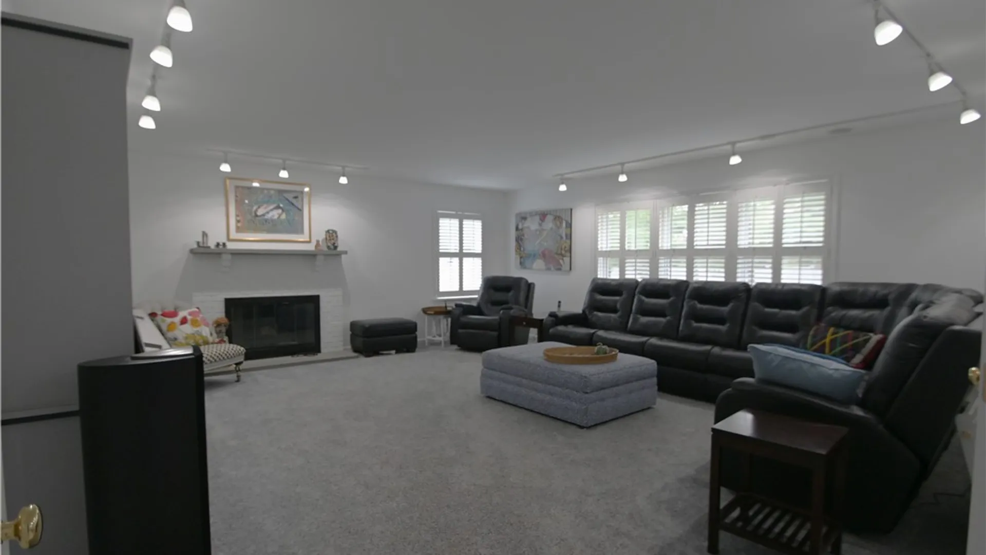 Property at 38 Farm Field Lane, Pittsford, NY 14534 7