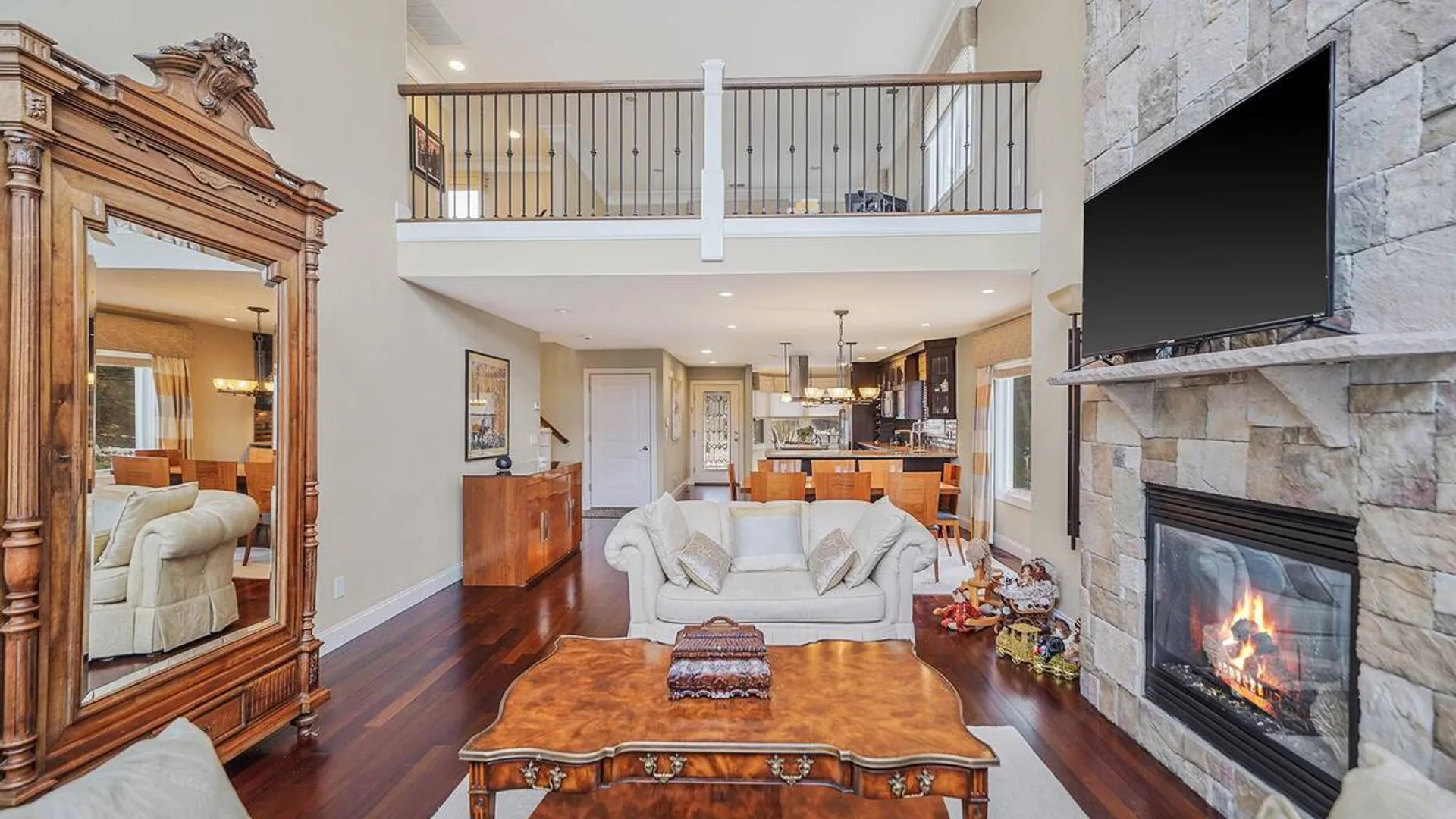 Property at 11 Theresa Lane, Port Jefferson, NY 11777 8
