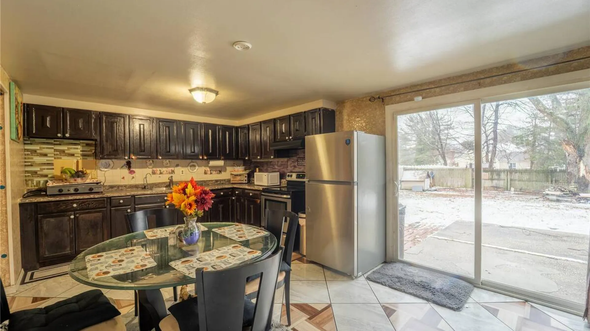 Property at 382 Jamaica Avenue, Medford, NY 11763 7