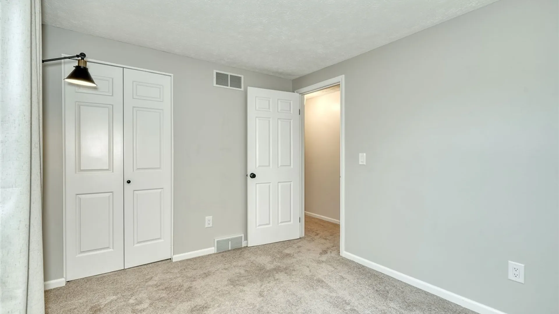 Property at 37 Pennicott Circle, Penfield, NY 14526 27