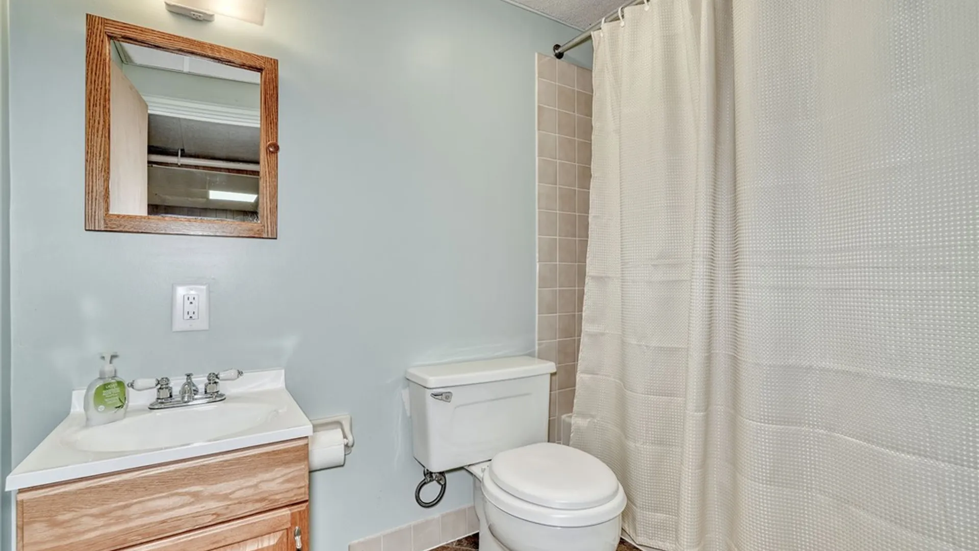 Property at 37 Pennicott Circle, Penfield, NY 14526 37