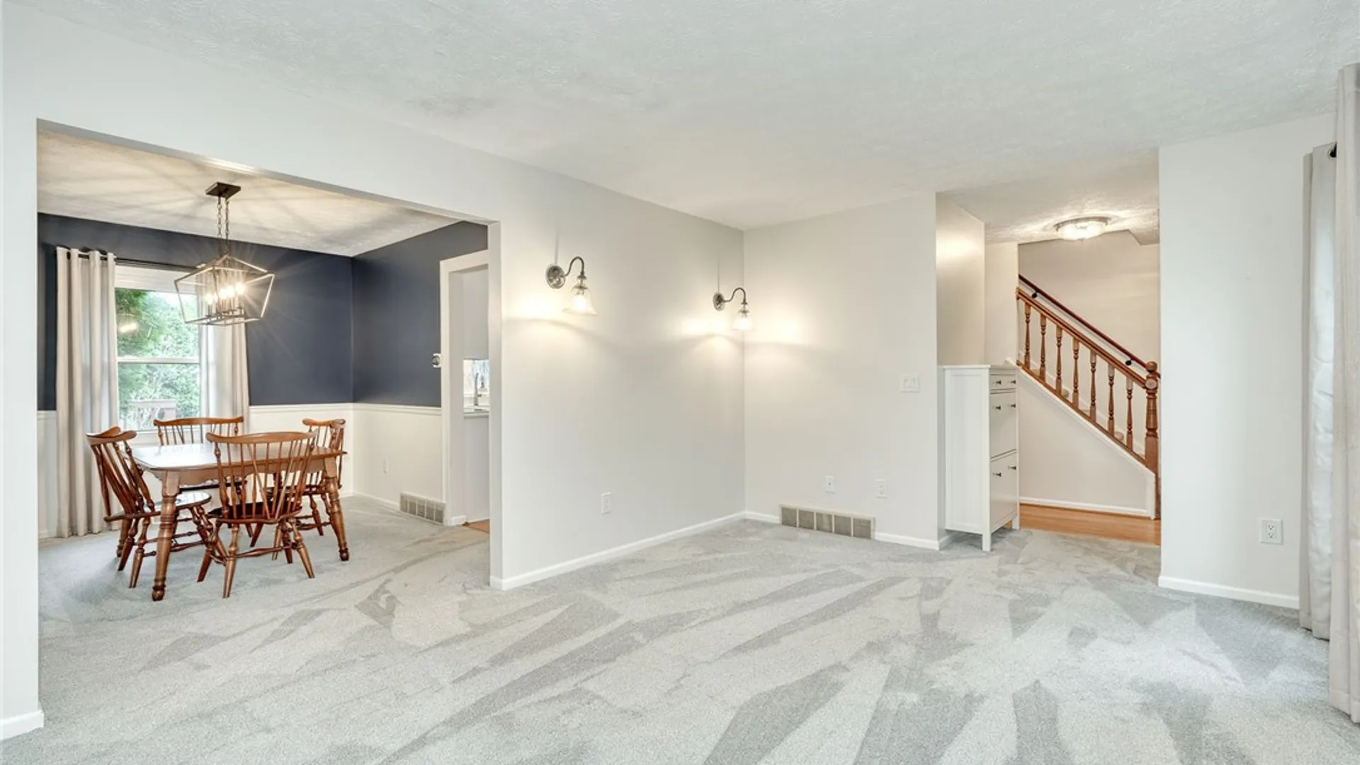 Property at 37 Pennicott Circle, Penfield, NY 14526 5