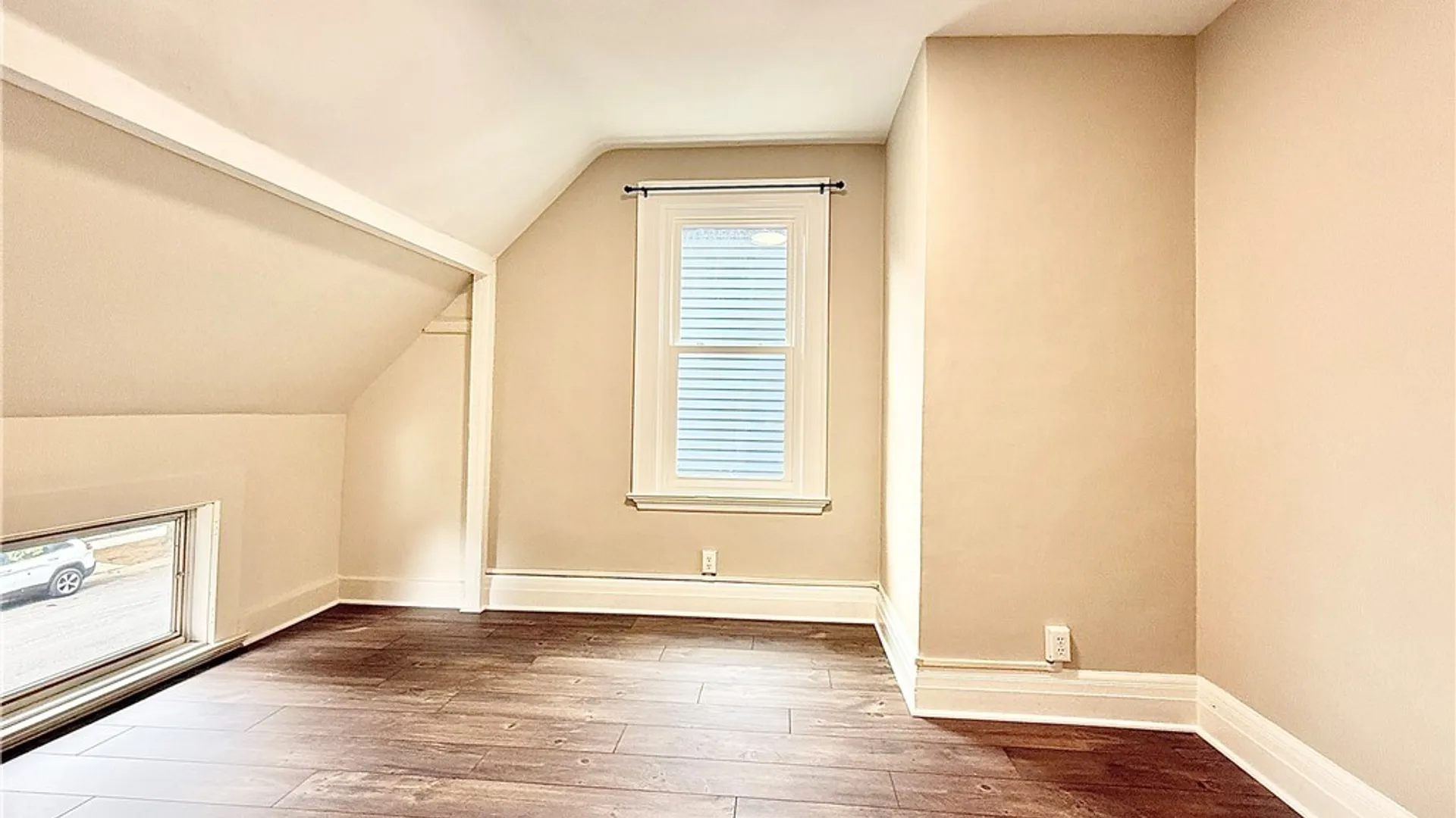Property at 460 Rhode Island Street, Buffalo, NY 14213 10