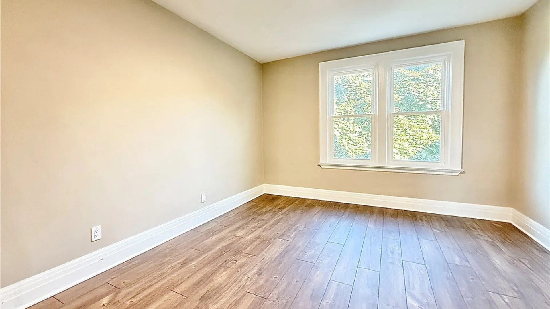 Property at 460 Rhode Island Street, Buffalo, NY 14213 11