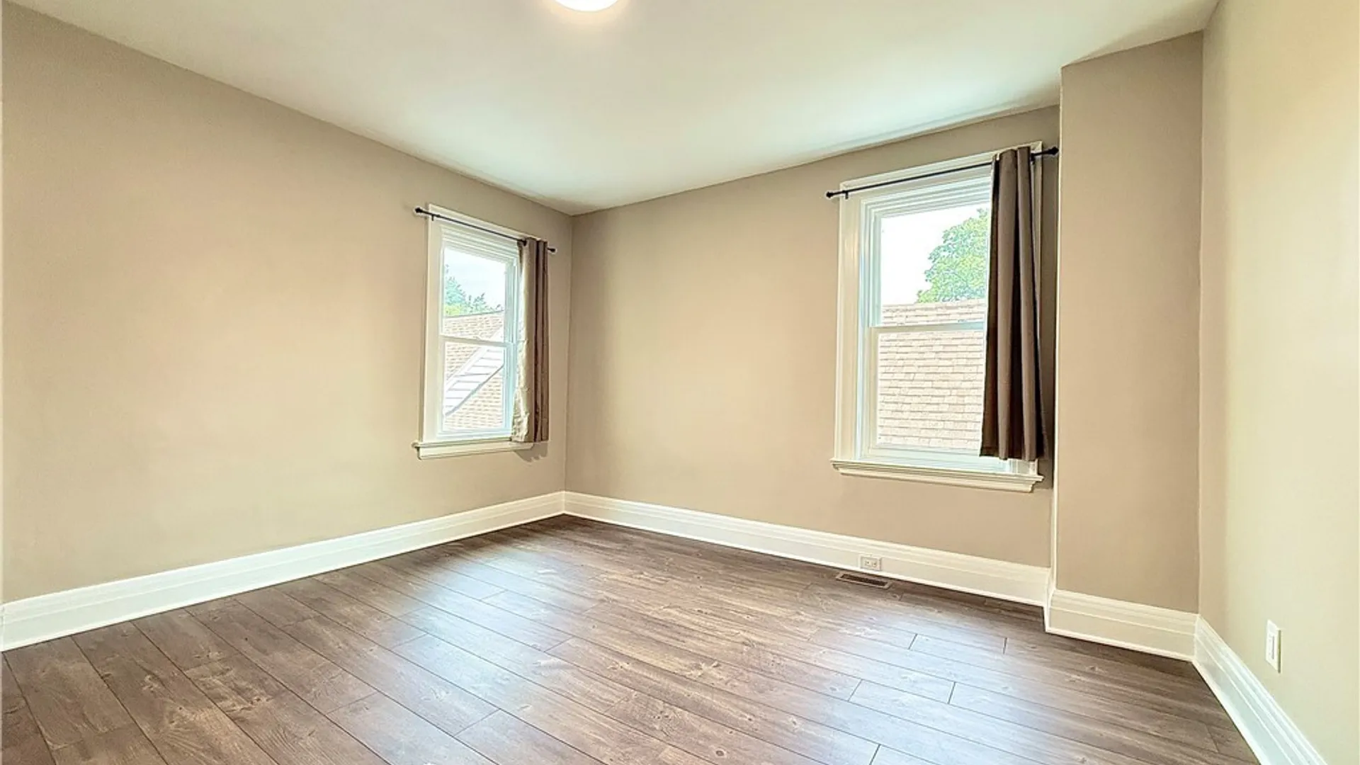 Property at 460 Rhode Island Street, Buffalo, NY 14213 5