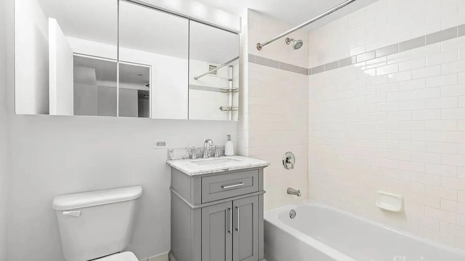Property at 520 West 23rd Street, New York, NY 10011 17