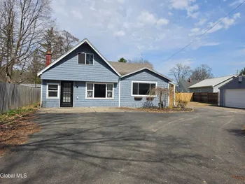 Property at 4 Valleyview Avenue, Rotterdam, NY 12306