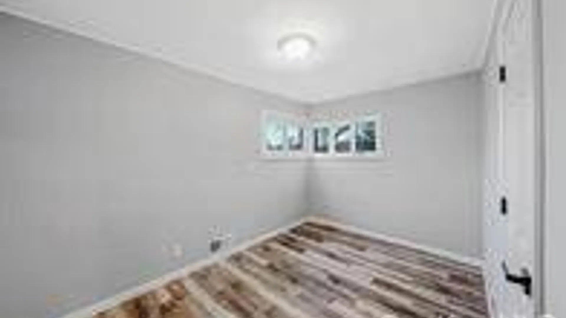 Property at 4 Sibley Place, Huntington Station, NY 11746 15
