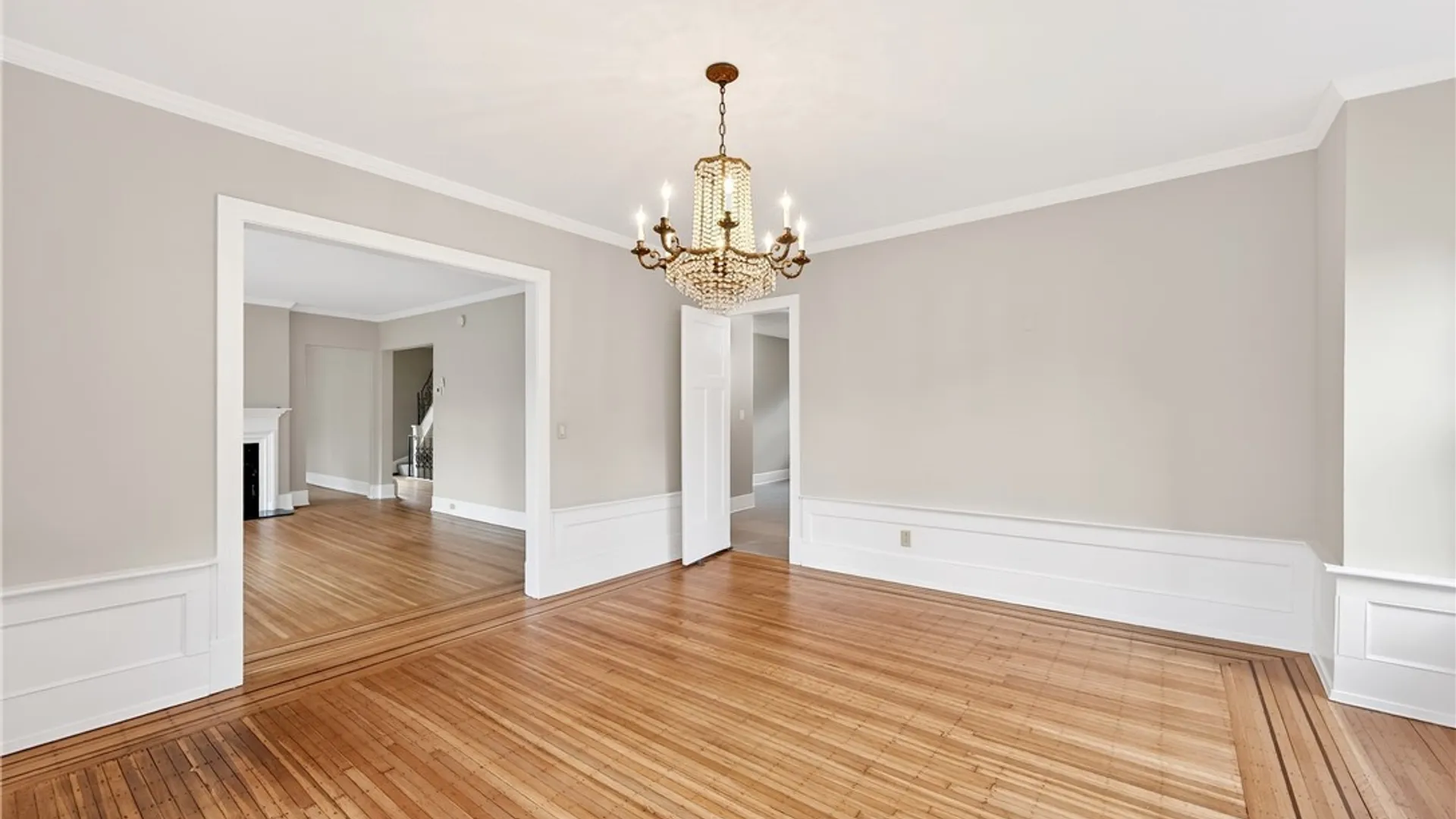Property at 143 Oakland Place, Buffalo, NY 14222 25