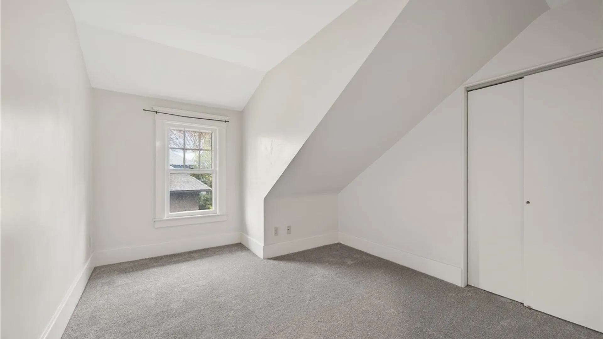 Property at 143 Oakland Place, Buffalo, NY 14222 45
