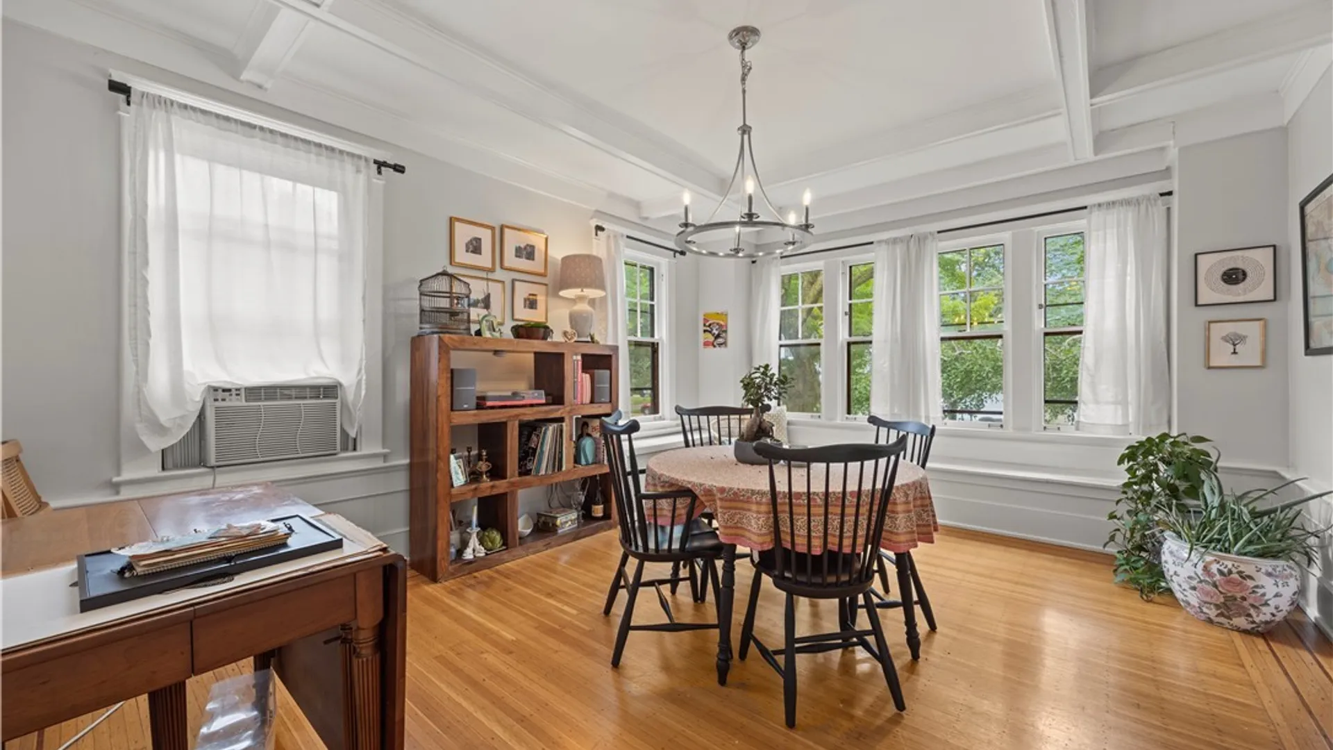 Property at 143 Oakland Place, Buffalo, NY 14222 6
