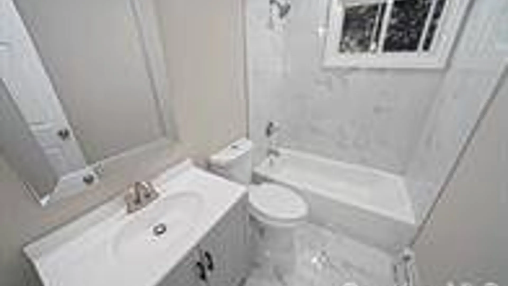 Property at 182 W 17th St, Deer Park, NY 11729 13