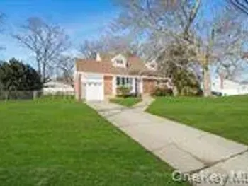 Property at 182 W 17th St, Deer Park, NY 11729