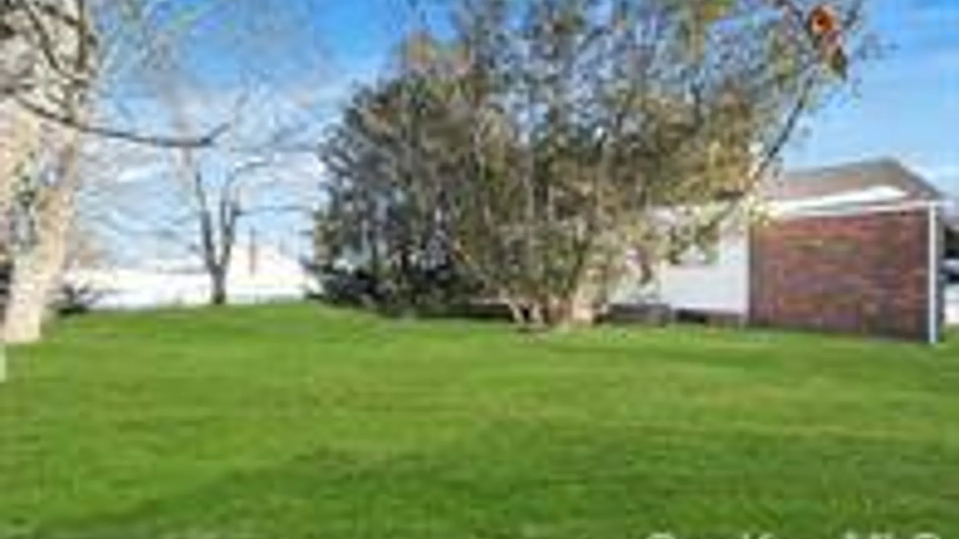 Property at 182 W 17th St, Deer Park, NY 11729 22