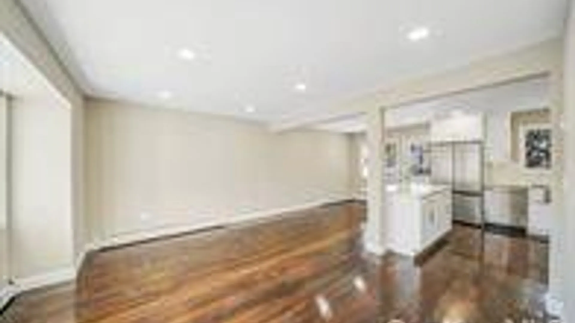 Property at 182 W 17th St, Deer Park, NY 11729 4