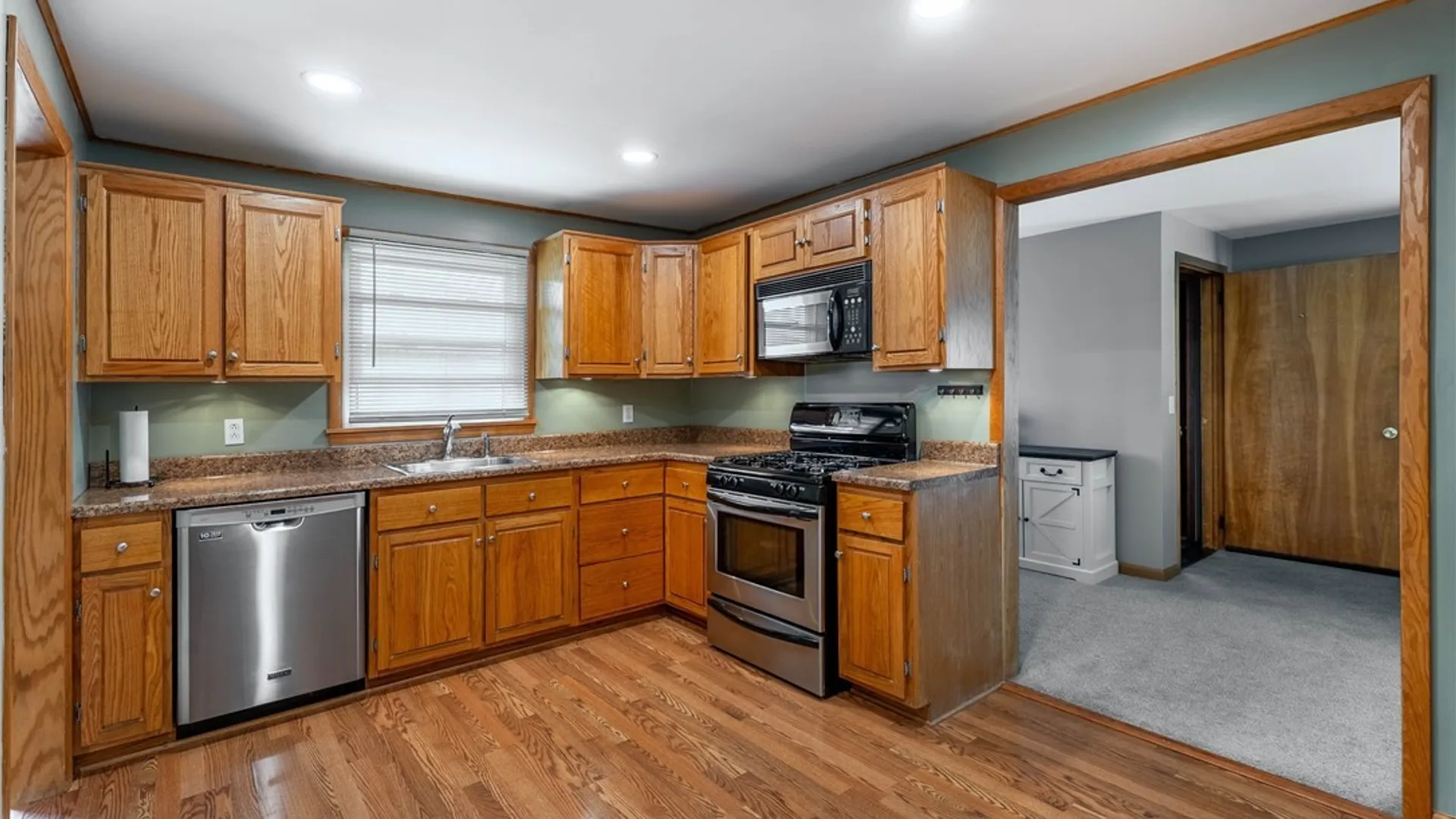Property at 89 Alaska Street, Cheektowaga, NY 14206 7